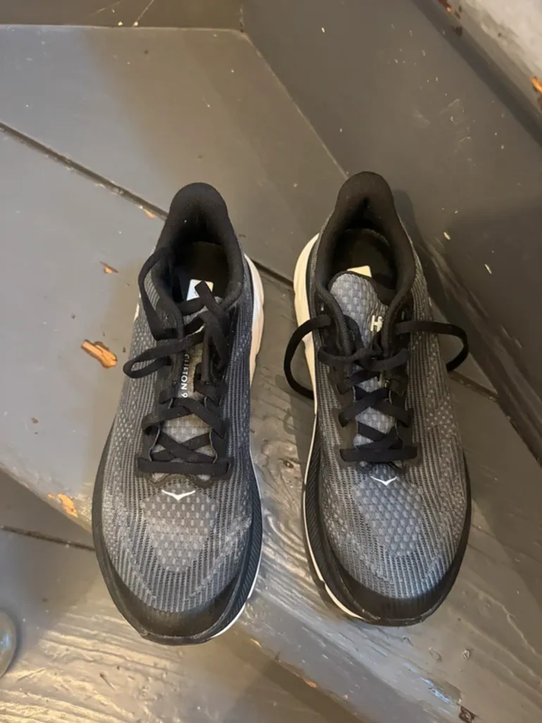 Hoka Clifton 9 bike d'occasion — image 2 sur 5
