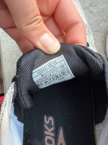 Brooks loopschoenen bike d'occasion — image 4 sur 6