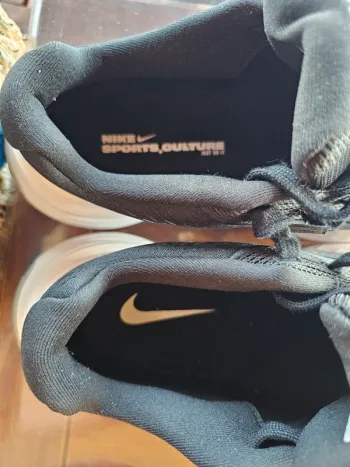 Nike noires bike d'occasion — image 6 sur 7