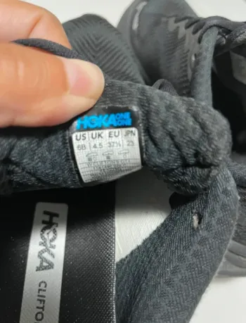 Tweedehands Hoka Clifton 9 bike — afbeelding 4 van 5