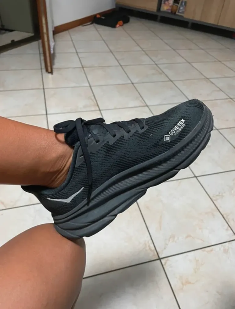 Tweedehands Hoka Clifton 9 bike — afbeelding 3 van 5