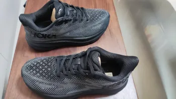 Tweedehands Hoka Shoes Black size 39 bike — afbeelding 4 van 4
