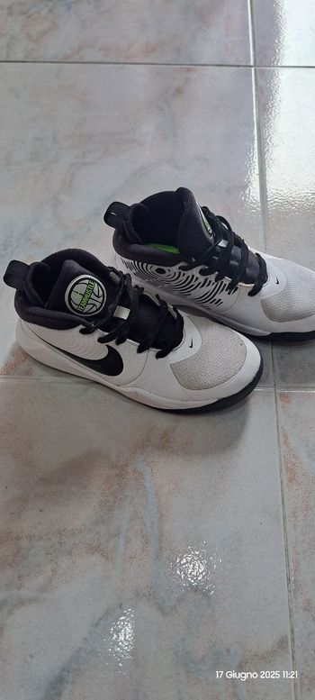 Używany Nike Teamhustle Basketball