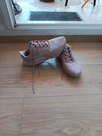 Używany Pegasus Air Zoom 37 Running Shoes