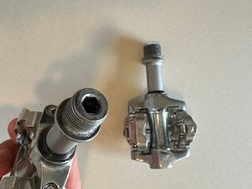 Used Exustar E-PM215+ MTB Pedals bike — image 3 of 4