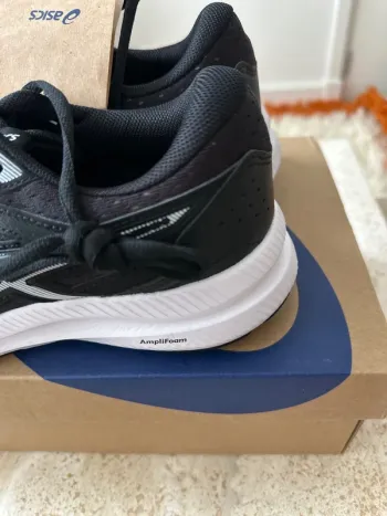 Used Asics Gel-Contend bike — image 6 of 8