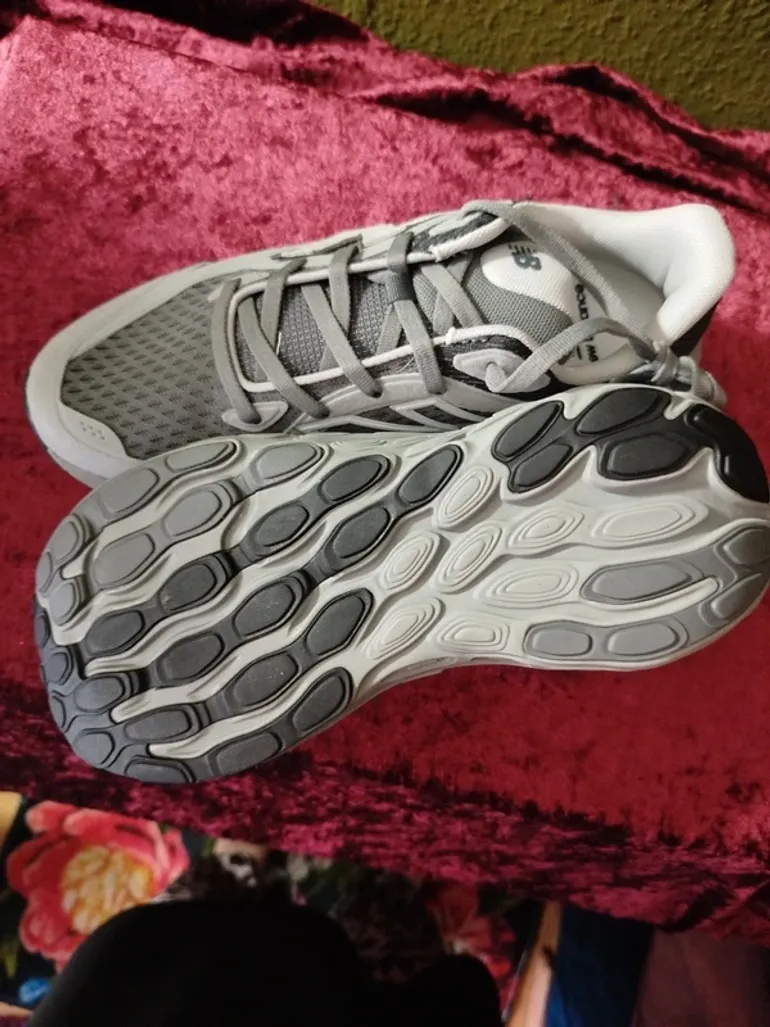 Used New Balance Running Shoes bike — image 3 of 7