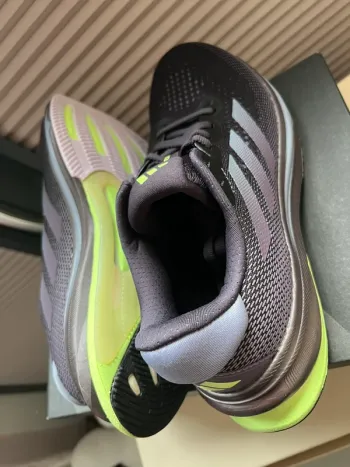 Used Supernova Rise Running Shoes