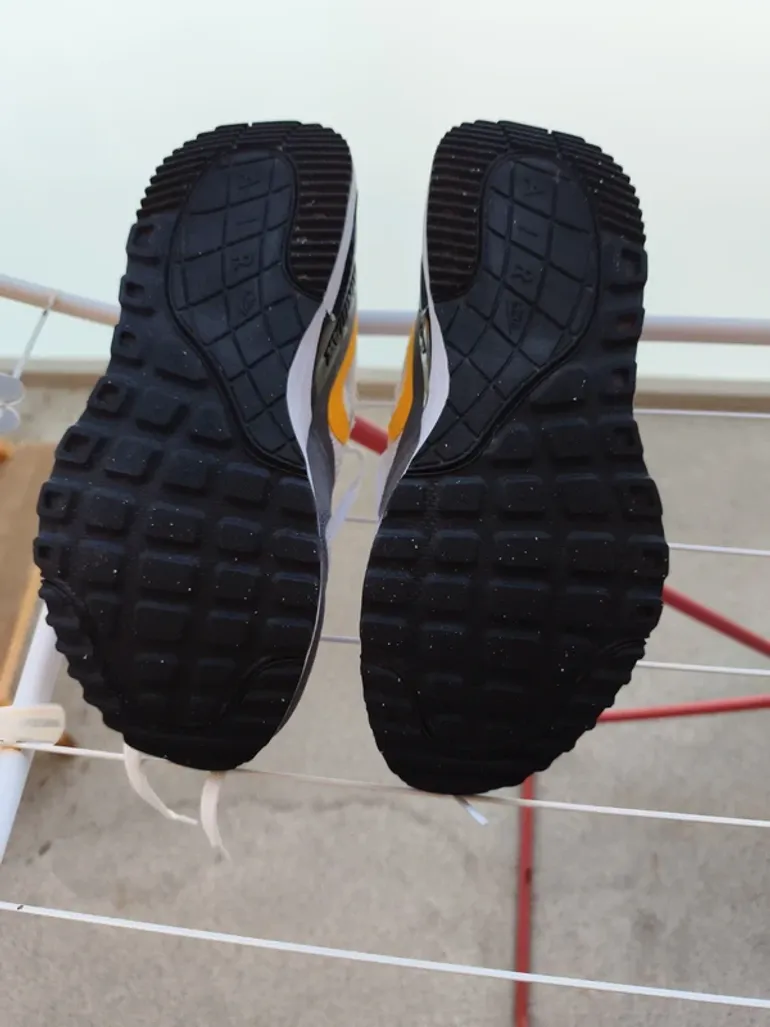 Tweedehands Nike Air Max bike — afbeelding 4 van 4