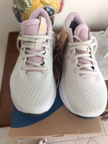 Used Asics Amplifoam+ bike — image 2 of 5