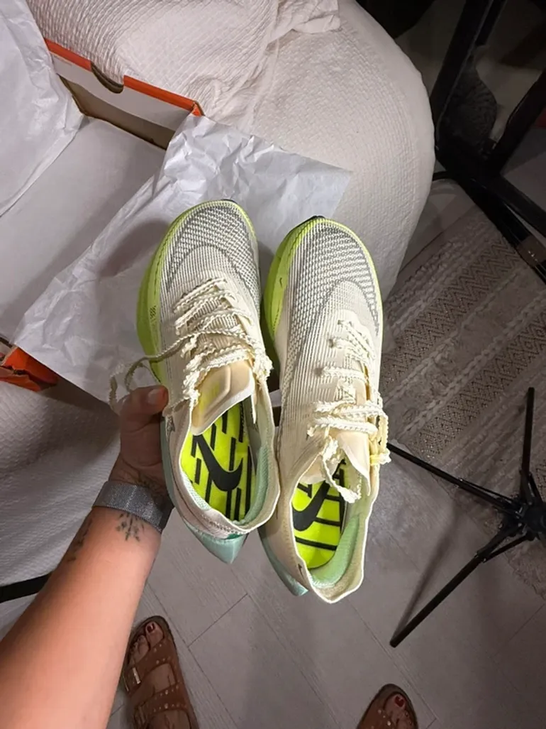Used Nike Vaporfly II bike — image 6 of 9