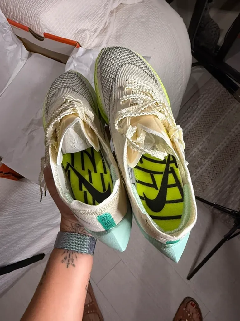 Used Nike Vaporfly II bike — image 5 of 9