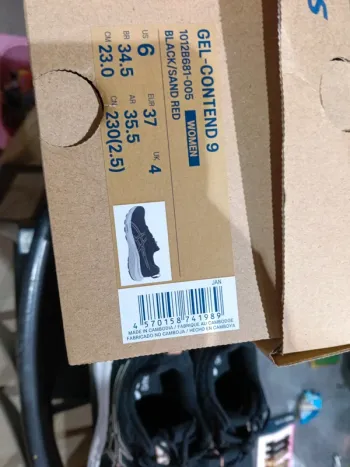 Used Asics Running Shoes bike — image 5 of 6
