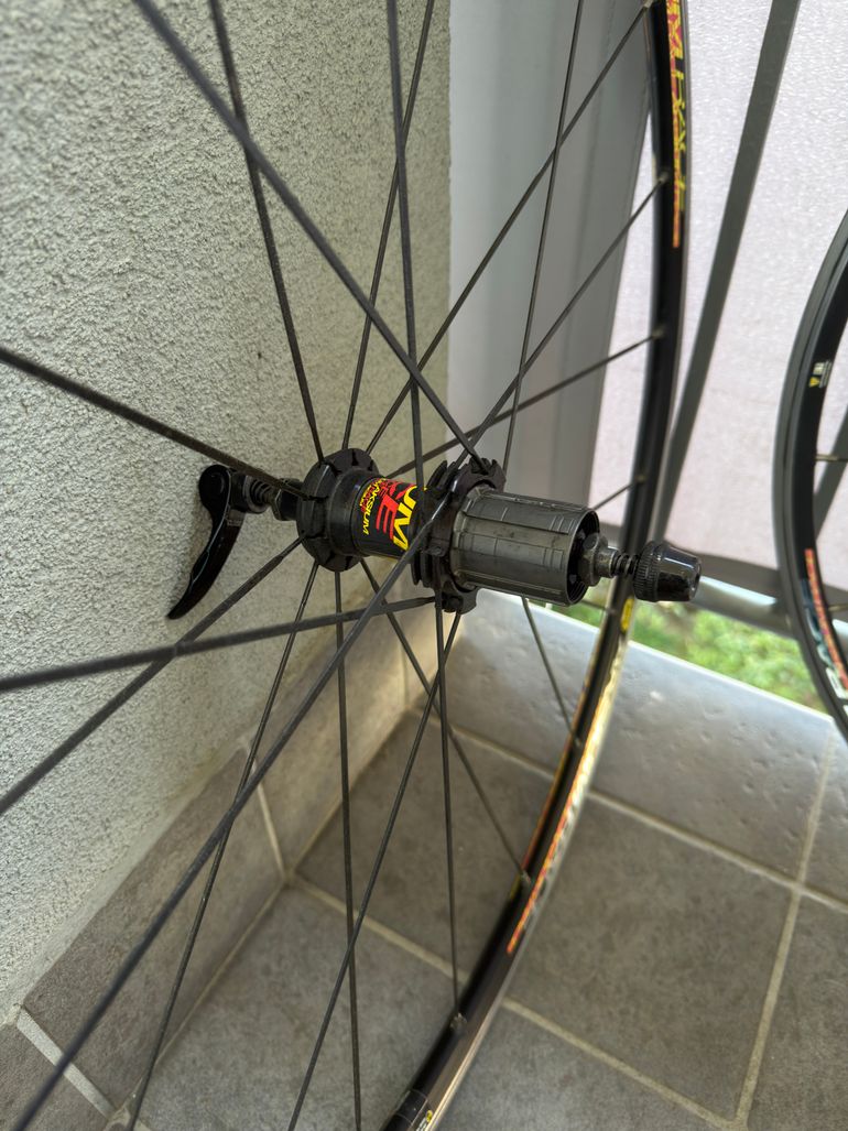 Brugt Mavic Aksium Race bike — billede 6 af 7