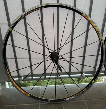 Brugt Mavic Aksium Race bike — billede 2 af 7