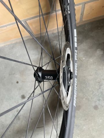 Tweedehands Dt Swiss Wheels 2024 bike — afbeelding 3 van 8