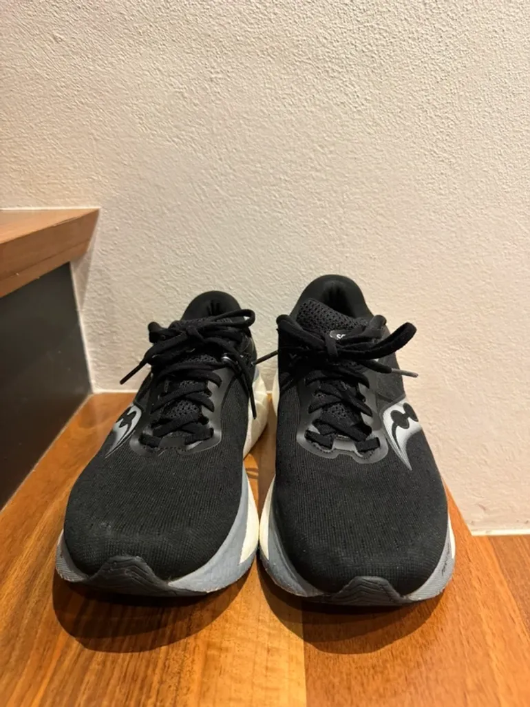 Used Saucony Triumph 22 bike — image 8 of 8