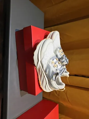 Used New Balance Hierro Running Shoes