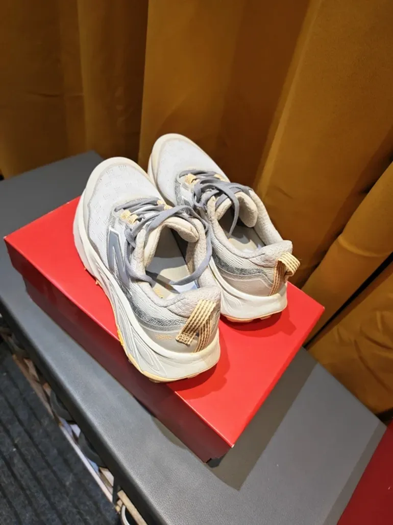 Used New Balance Hierro bike — image 2 of 9