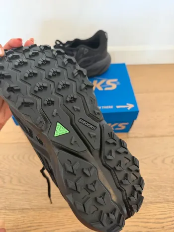 Used Brooks Cascadia bike — image 10 of 15