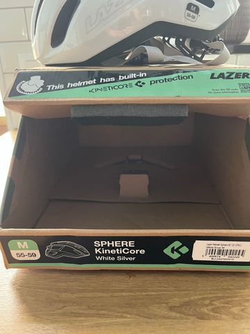 Tweedehands Lazer Sphere Helmet Kineticore 2026 bike — afbeelding 5 van 6