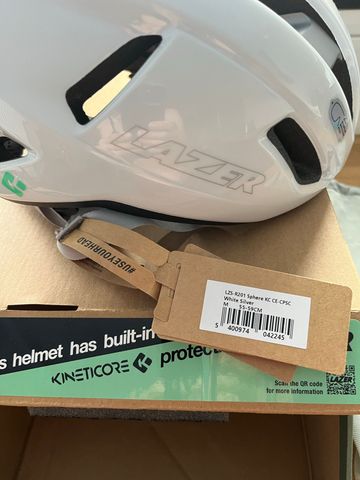 Tweedehands Lazer Sphere Helmet Kineticore 2026 bike — afbeelding 1 van 6