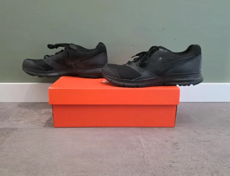 Used Nike Downshifter 6 bike — image 3 of 7
