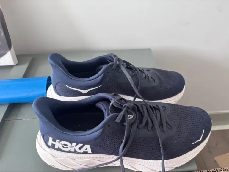 Used Hoka Running Shoes bike — image 3 of 3