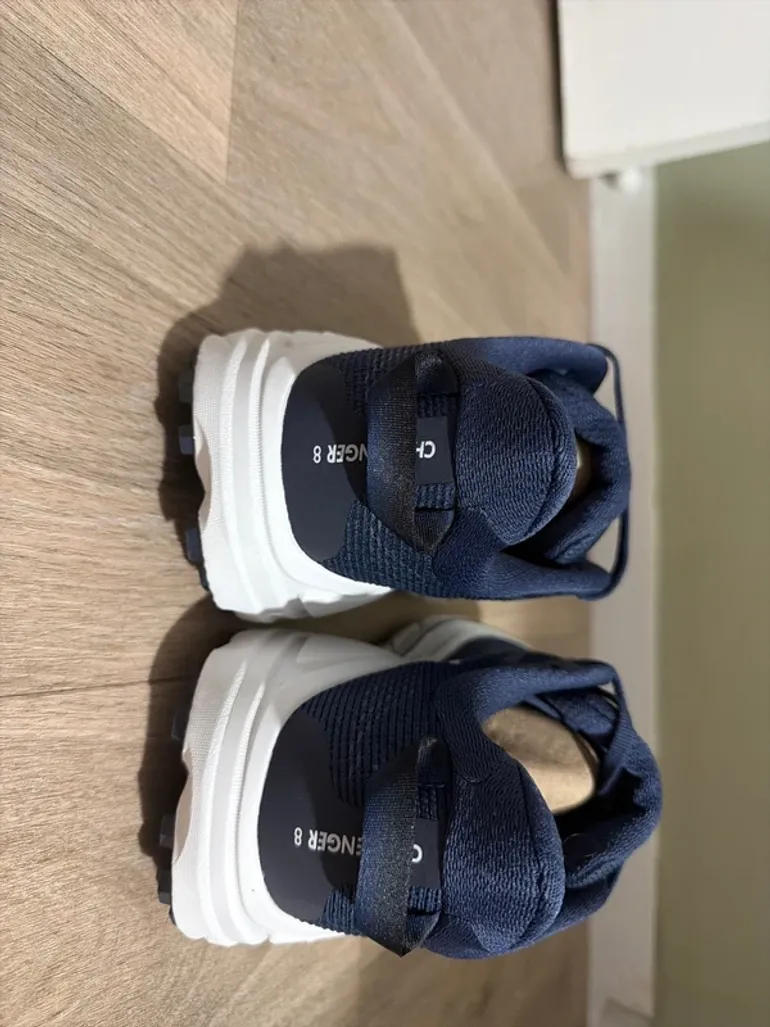 Used Lightweight Running Shoes bike — image 4 of 4