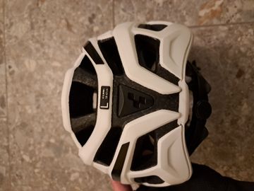 Used Cube Road Race Helmet 2025 bike — image 5 of 8
