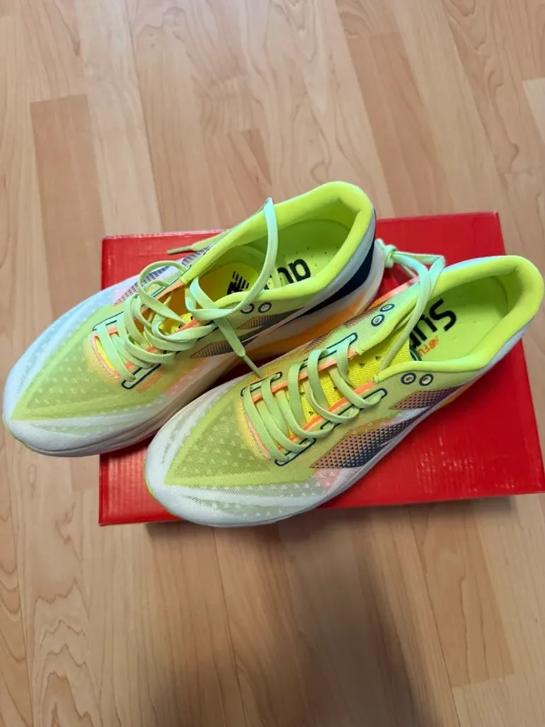 Used New Balance SuperComp Elite v4 bike — image 2 of 7