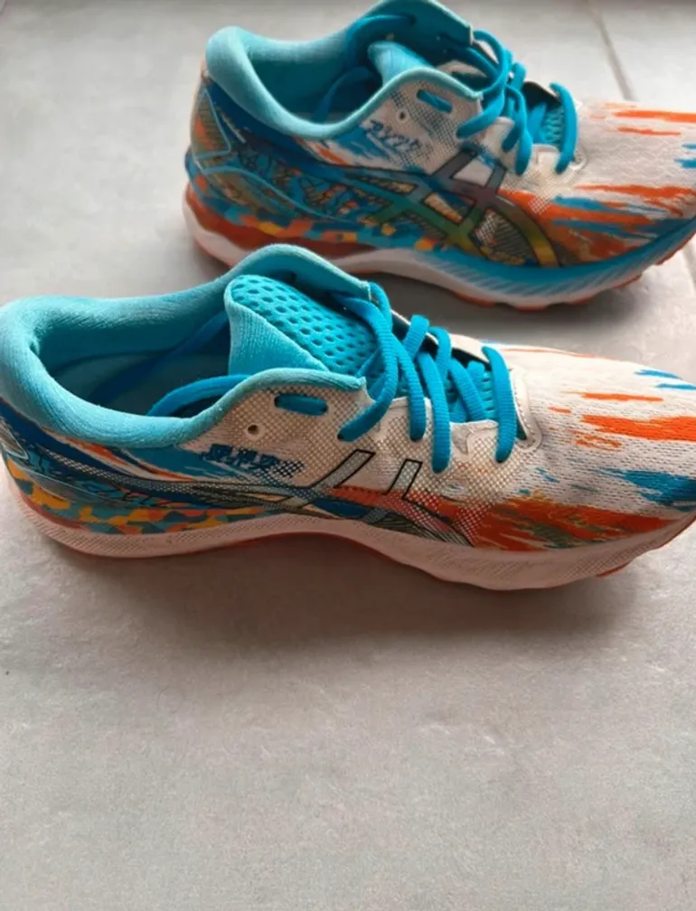 Used Asics Gel-Nimbus 23 bike — image 6 of 8