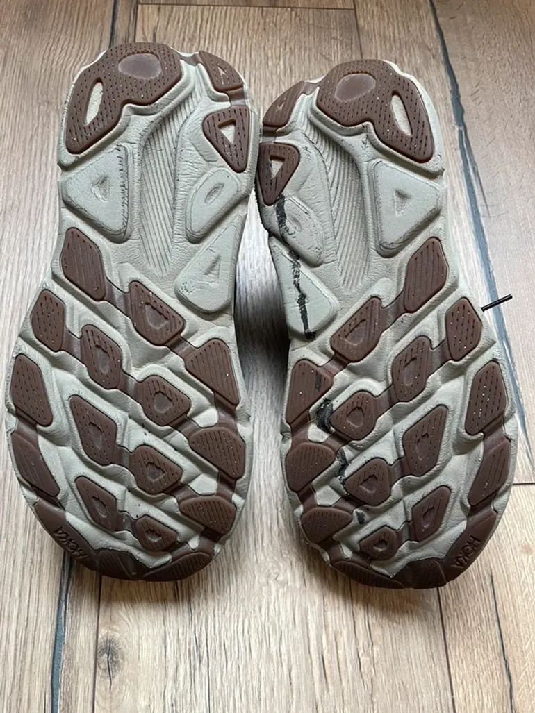 Used Hoka Clifton 9 bike — image 4 of 4