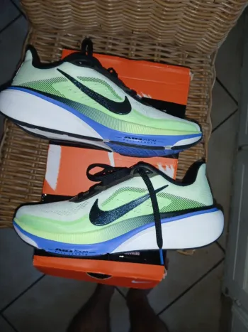 Used Pegasus Air Zoom 42 Running Shoes