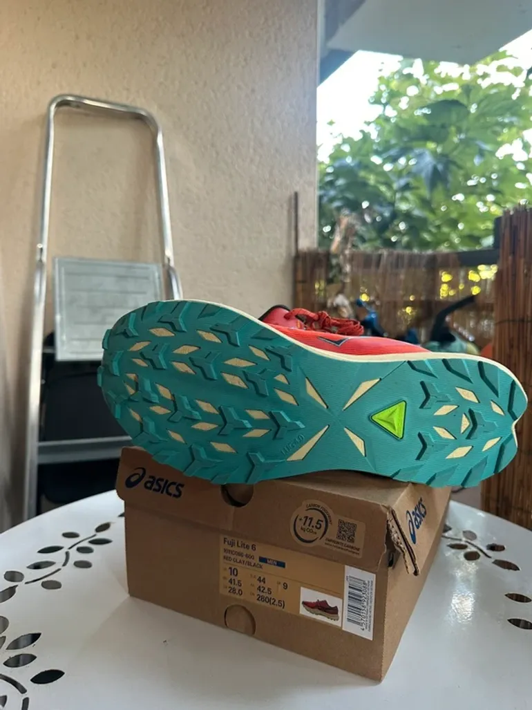 Used Asics fujilite 6 bike — image 2 of 4