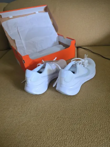Gebrauchtes Ideal Nike Revolution 7 bike — Bild 2 von 5