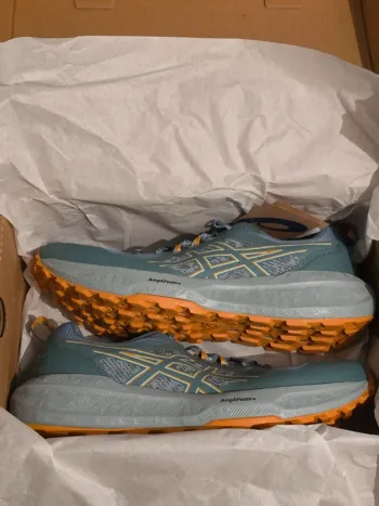 Used Asics Gel-Sonoma 8 Running Shoes