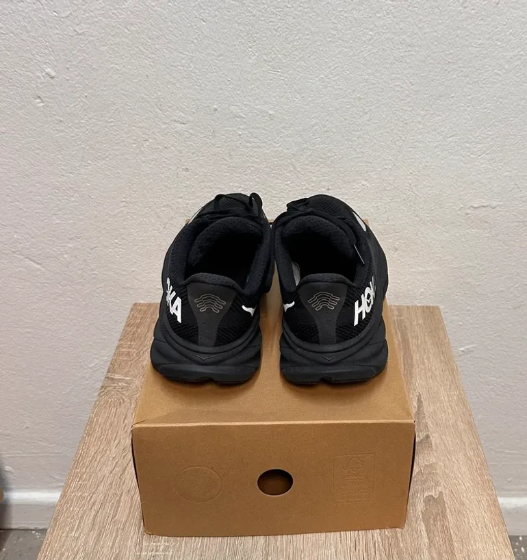 Used Ideal Hoka Sneaker bike — image 4 of 8