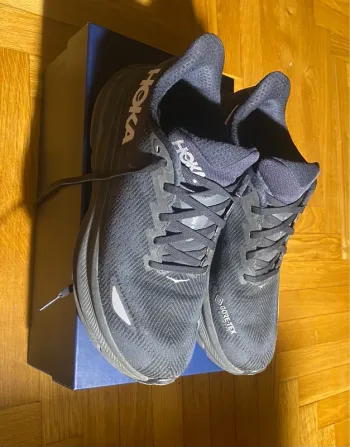 Used Hoka One One Goretex bike — image 2 of 3