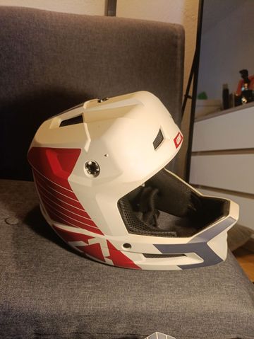 Tweedehands LEATT MTB 1.0 DH Helmet 2024 bike — afbeelding 10 van 18