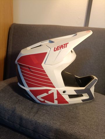 Tweedehands LEATT MTB 1.0 DH Helmet 2024 bike — afbeelding 7 van 18