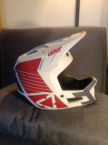 Tweedehands LEATT MTB 1.0 DH Helmet 2024 bike — afbeelding 4 van 18