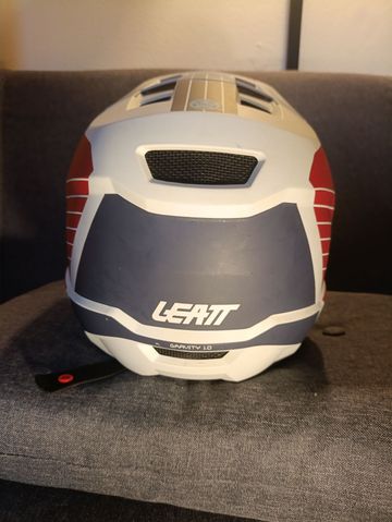 Tweedehands LEATT MTB 1.0 DH Helmet 2024 bike — afbeelding 18 van 18