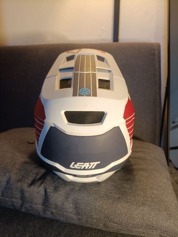 Tweedehands LEATT MTB 1.0 DH Helmet 2024 bike — afbeelding 3 van 18