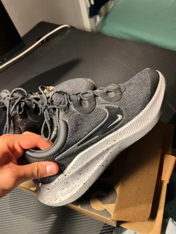 Brugt Nike Zoom Winflo 8 Shield bike — billede 3 af 9