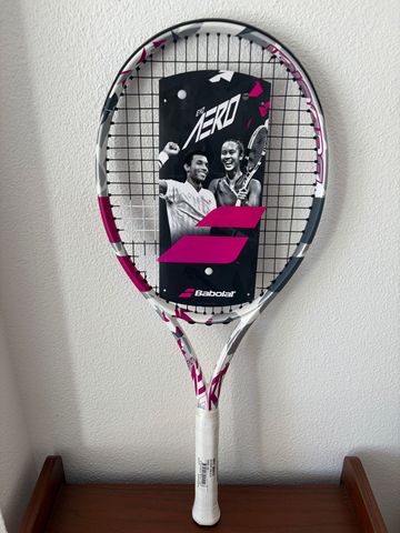 Gebrauchtes Babolat Evo Aero Pink Tennis