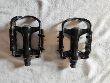 Używany No brand pedali con catarifrangente Drivetrain & Pedals