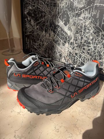 Used La Sportiva Akyra 2 2024 Running Shoes