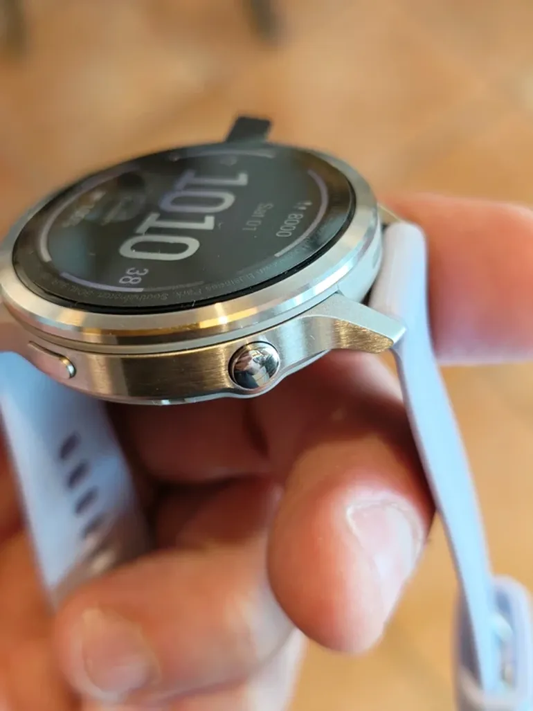 Used Garmin Venu 4 bike — image 3 of 6