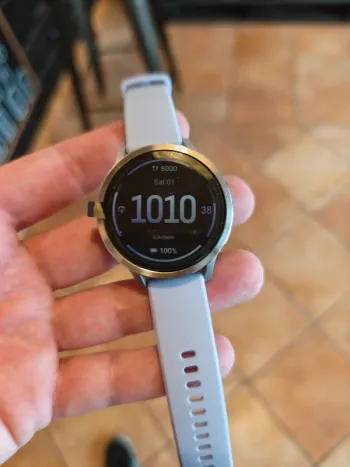 Used Garmin Venu 4 Electronics